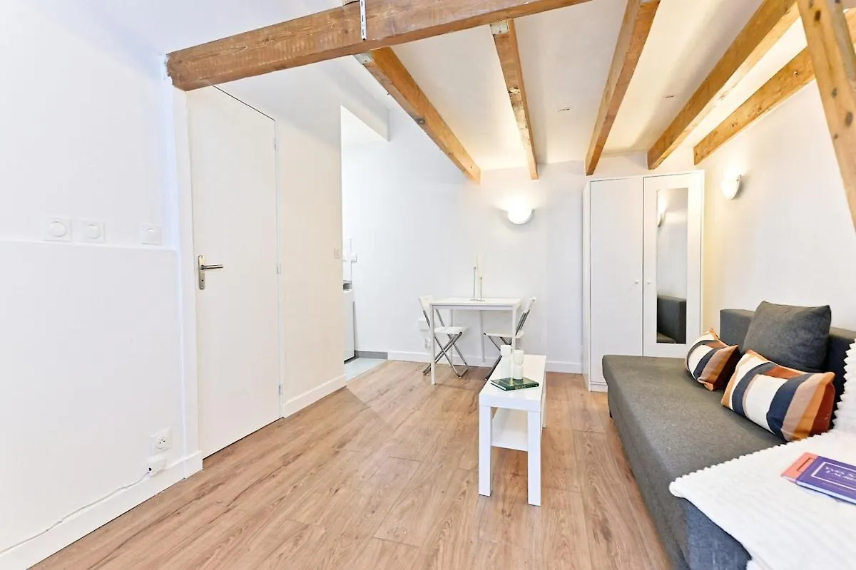 Studio Cool Avec Mezzanine 17Eme Arrondissement 巴黎 0*,  法国