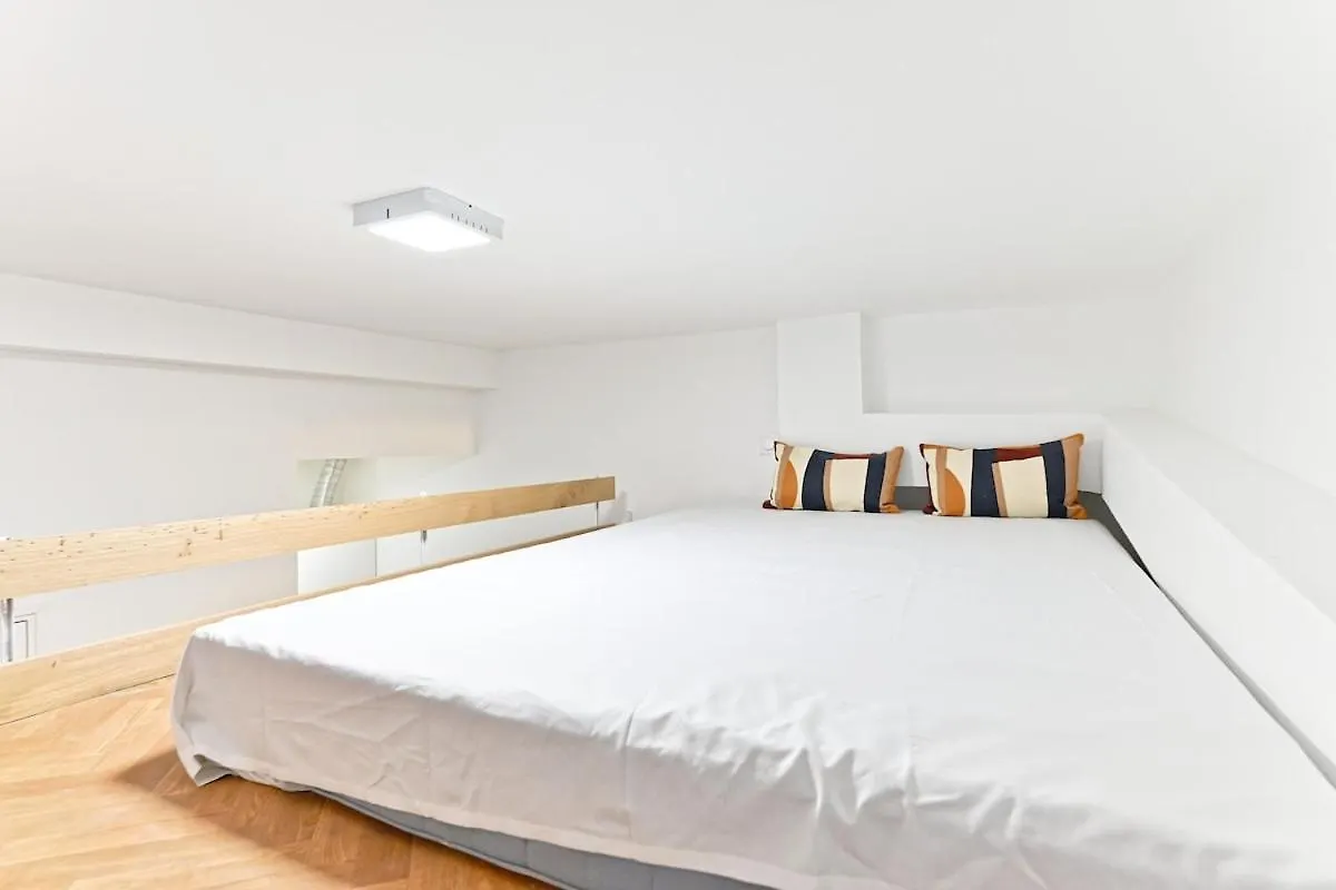Studio Cool Avec Mezzanine 17Eme Arrondissement 巴黎