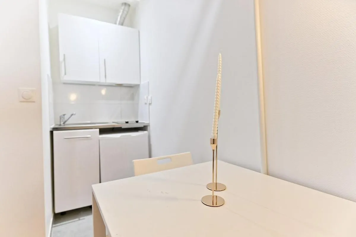 Apartment Studio Cool Avec Mezzanine 17Eme Arrondissement Paris France