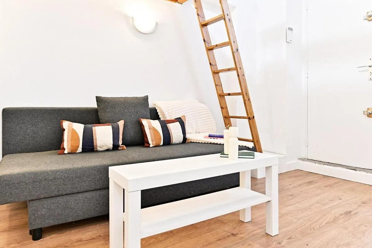 Studio Cool Avec Mezzanine 17Eme Arrondissement Paris Apartment