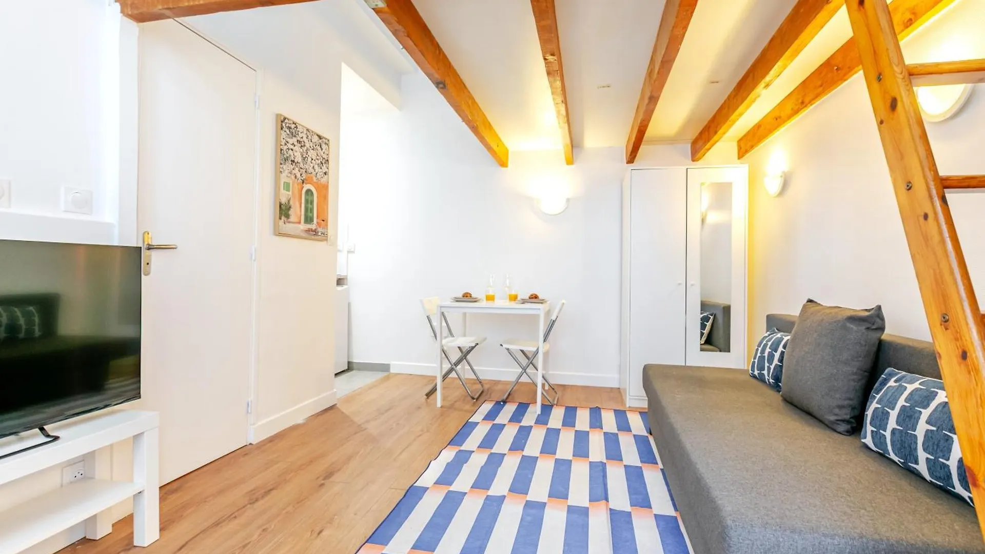 Studio Cool Avec Mezzanine 17Eme Arrondissement Paris 0*,