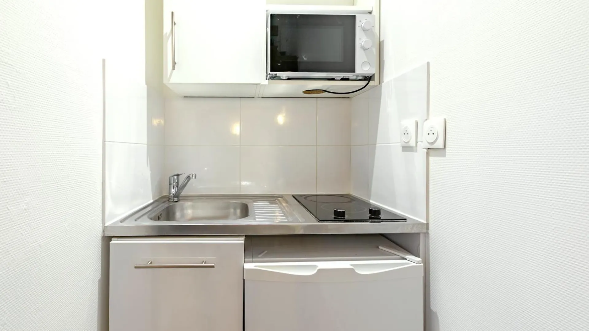 Studio Cool Avec Mezzanine 17Eme Arrondissement Paris