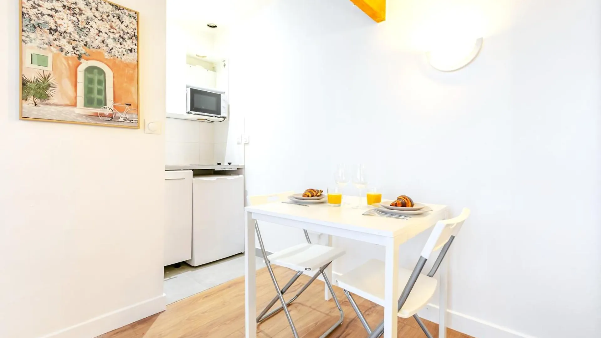 Apartment Studio Cool Avec Mezzanine 17Eme Arrondissement Paris