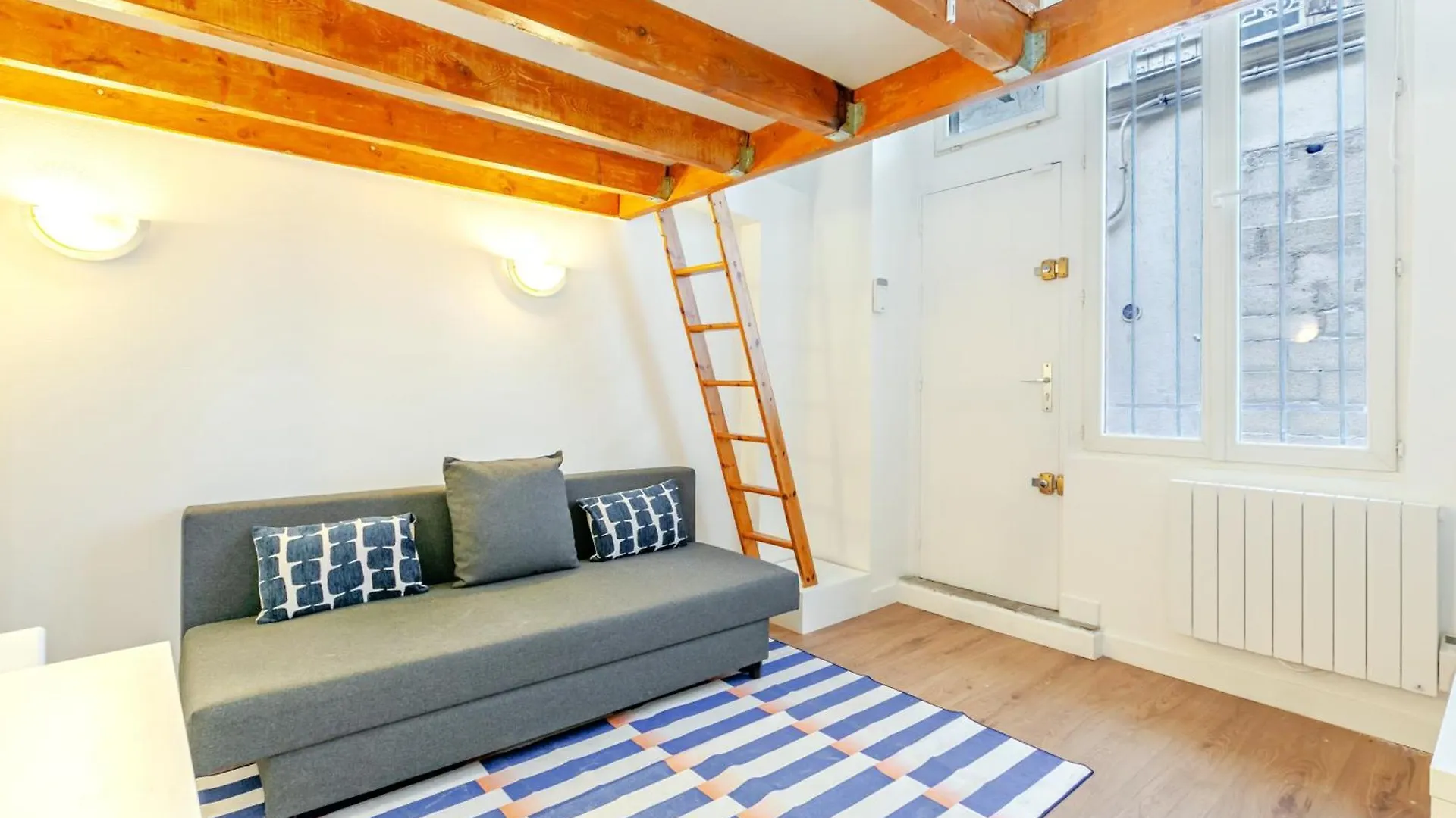 Apartment Studio Cool Avec Mezzanine 17Eme Arrondissement Paris France